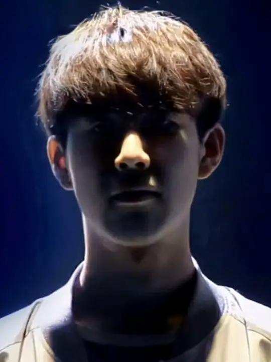 虎牙传奇杯官博：传奇再现，恭喜BL战队荣耀登顶！